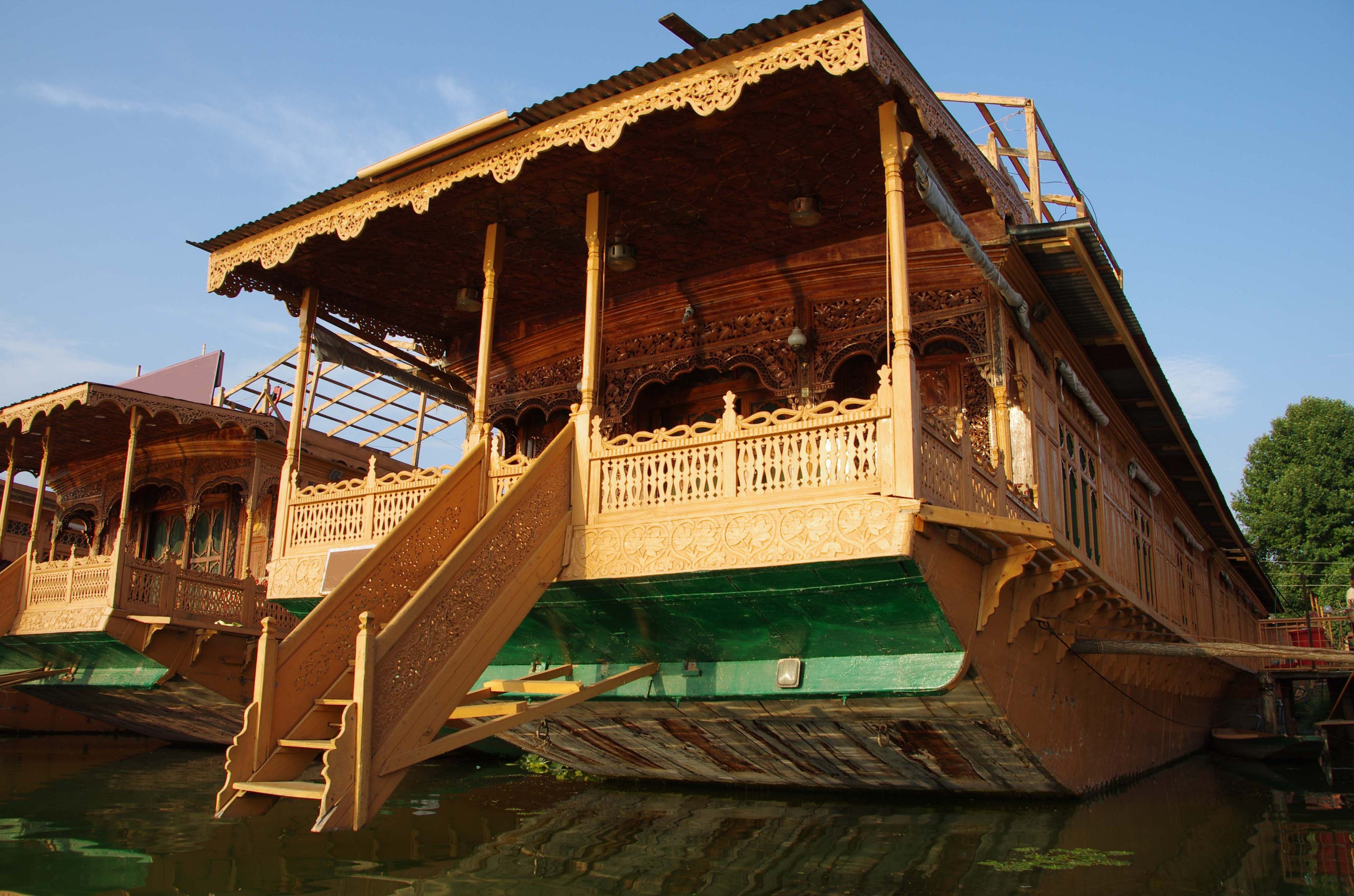 Kashmir Houseboat